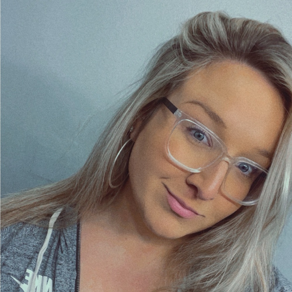 Meet your Posher, Kaitlyn